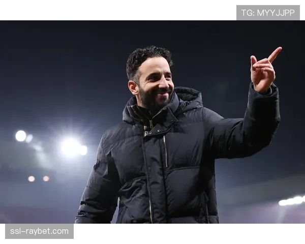 舍什科伤退致曼联十人应战，阿莫林临场调整受考验