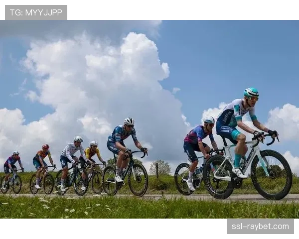 环法总监普吕多姆透露：2026年终点或将重返蒙马特高地