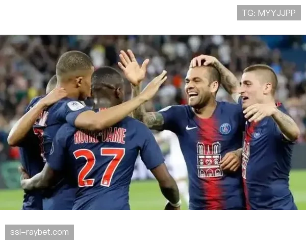 巴黎圣日耳曼3-2险胜梅斯,客场守住三分 巴黎圣日耳曼3-2险胜梅斯,客场守住三分