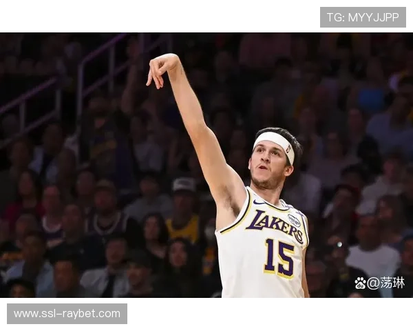 湖人戴维斯复出在即，里夫斯交易传闻持续发酵